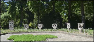 Gedenkstätte 7 Steintafeln